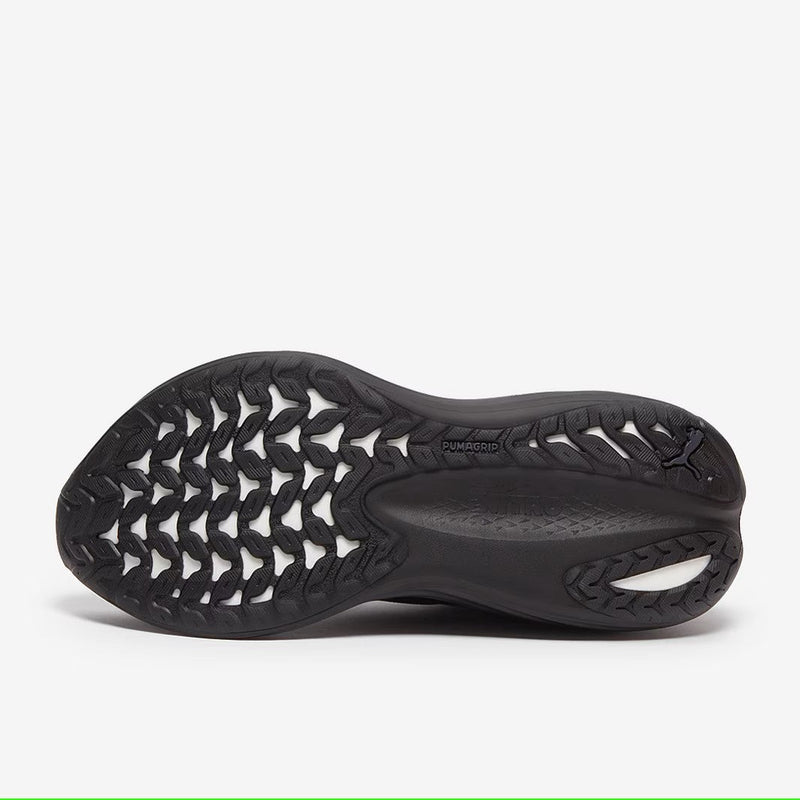 Puma Women's MagMax NITRO Road Running Shoes